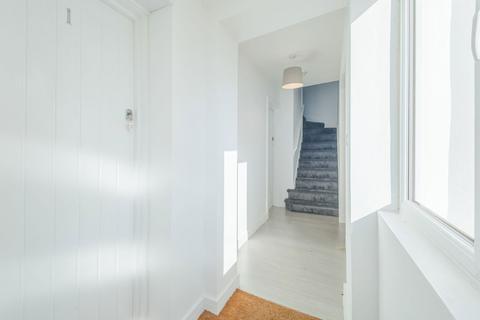 1 bedroom house of multiple occupation to rent, Lawrence Road, Cirencester, Gloucestershire, GL7 1SD
