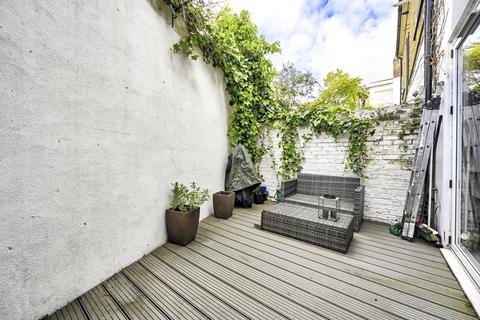 2 bedroom terraced house to rent, Malvern Road, Queen's Park, London, NW6