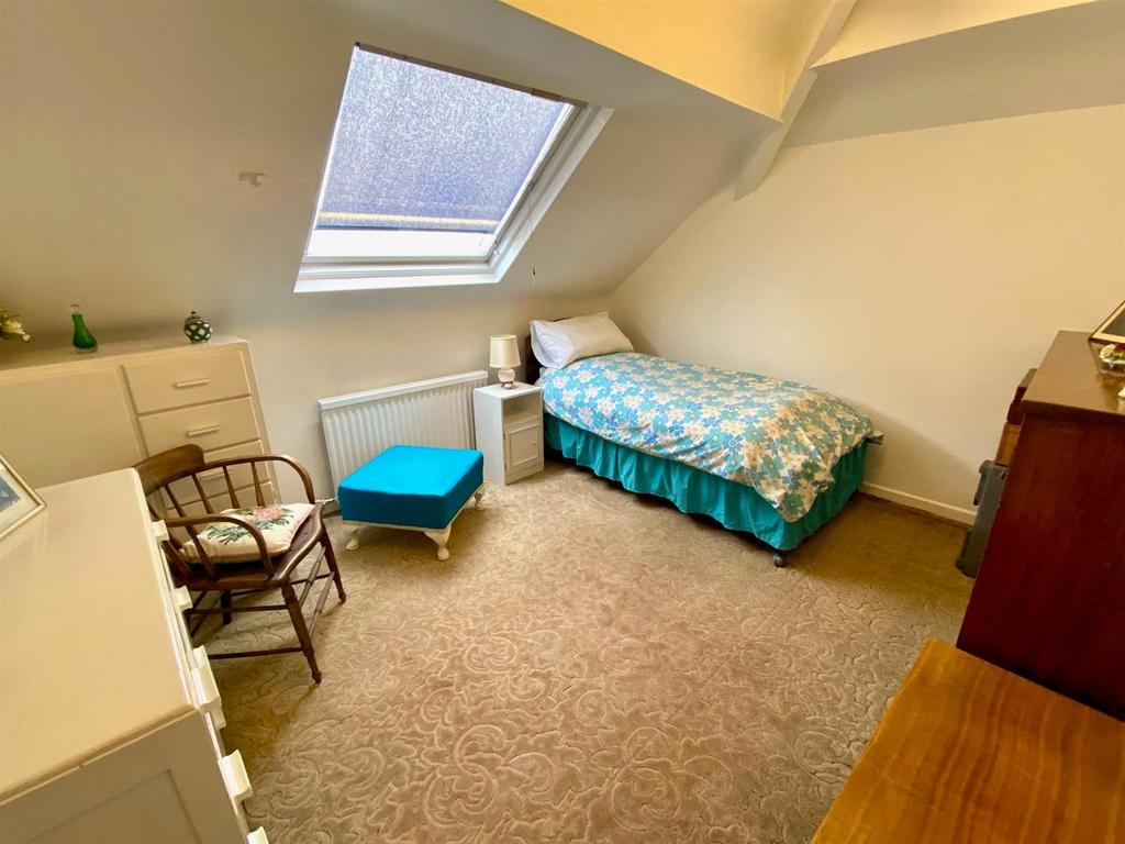 Bedroom 3.jpg