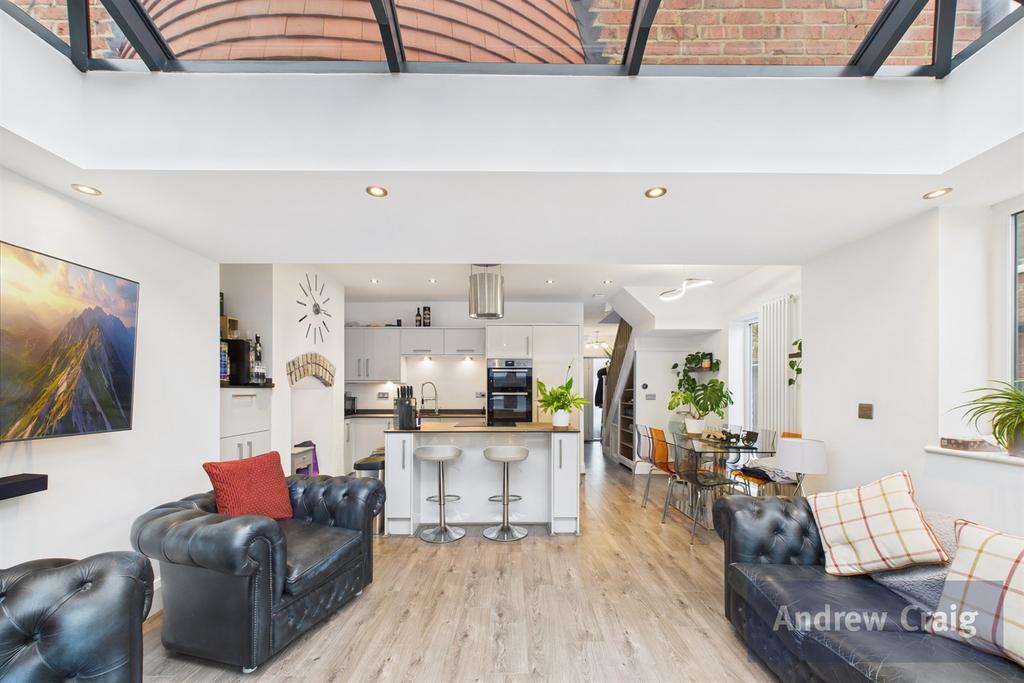 Kitchen/Diner/Family