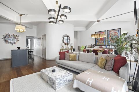 undefined, Warner Street, EC1R