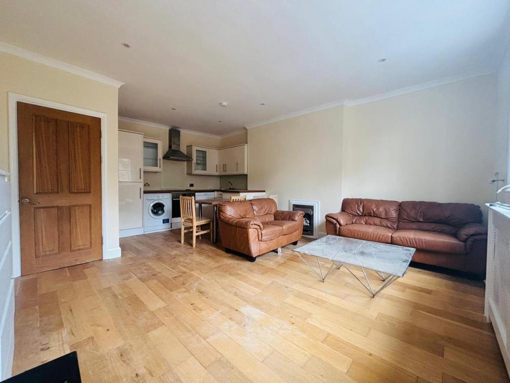 Original-82 B39 E8 C-E477-4 AB1-A888-DD8 A4 A84 D1 E6.jpeg