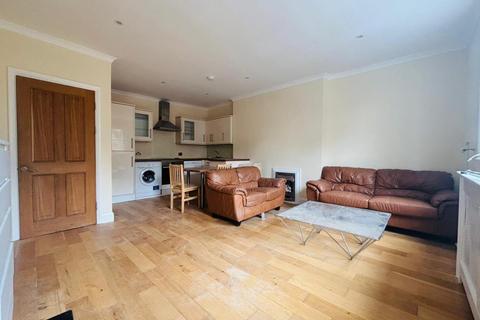 3 bedroom flat for sale, Frognal, Hampstead, NW3