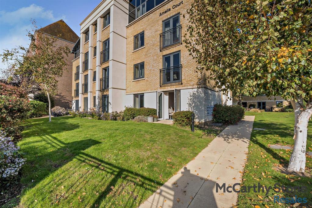 8666856-exterior01-800.jpg