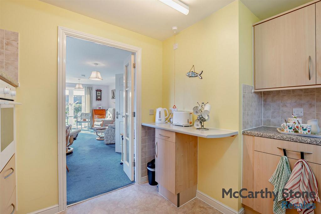 8666856-interior11-800.jpg