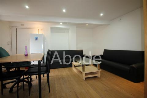 undefined, Royal Park Avenue, Hyde Park, Leeds