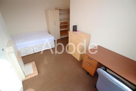 undefined, Royal Park Avenue, Hyde Park, Leeds