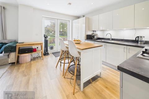 2 bedroom apartment for sale, West Green, Crawley