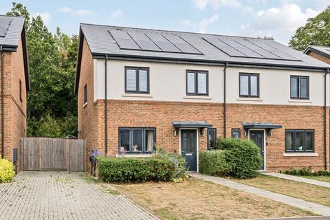 3 bedroom semi-detached house for sale, Hurley Drive, Bracknell, Berkshire
