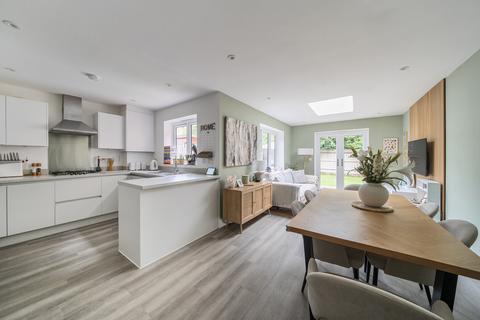 3 bedroom semi-detached house for sale, Hurley Drive, Bracknell, Berkshire
