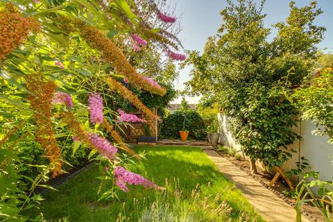 4 bedroom terraced house for sale, Bathurst Gardens, Kensal Rise, London