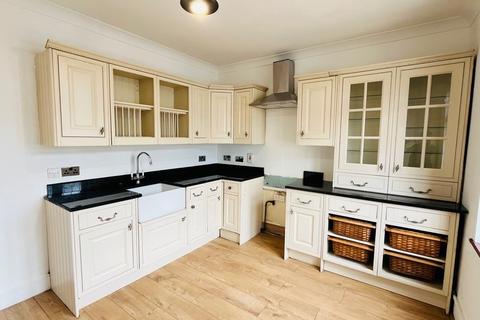 undefined, Suttons Avenue, Hornchurch