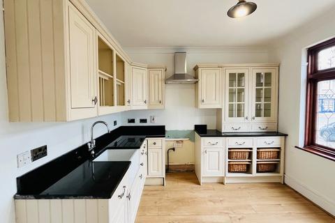 undefined, Suttons Avenue, Hornchurch