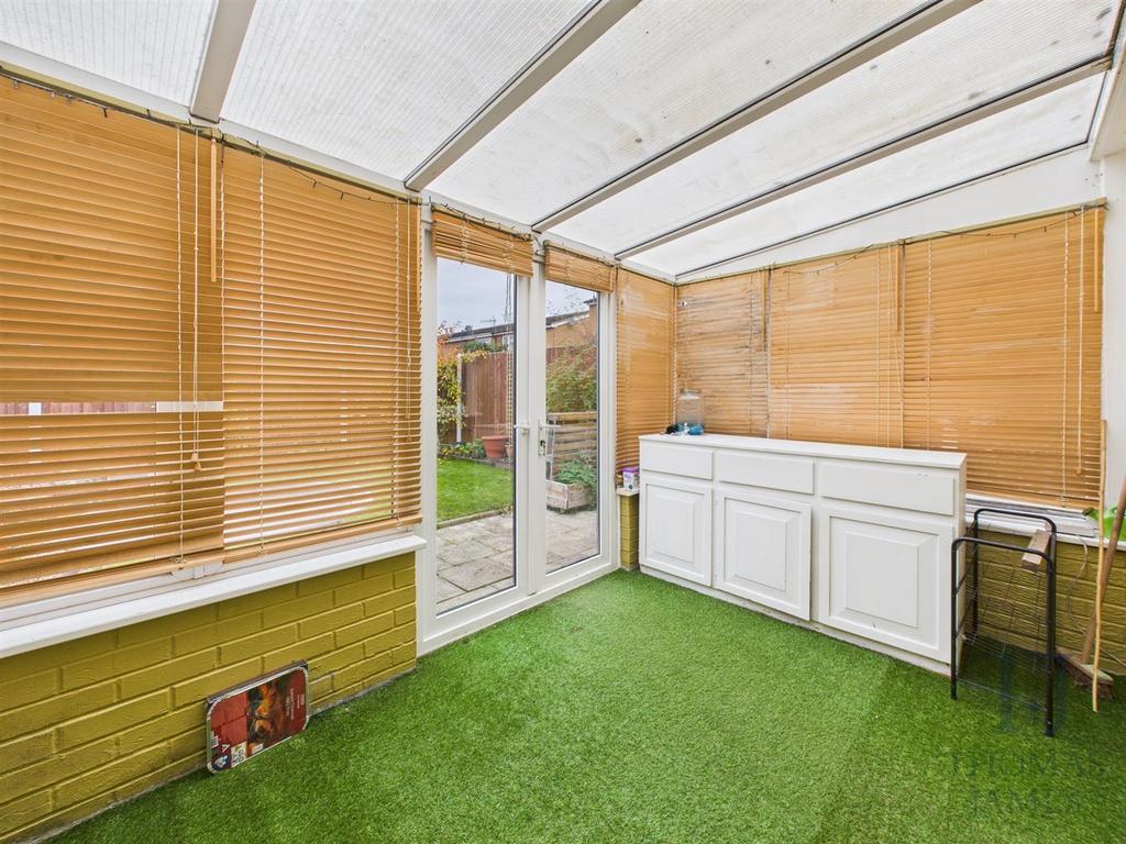 CAM03997 G0-PR0114-STILL023.jpg