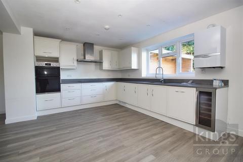 4 bedroom terraced house for sale, Trinity Road, Hertford Heath