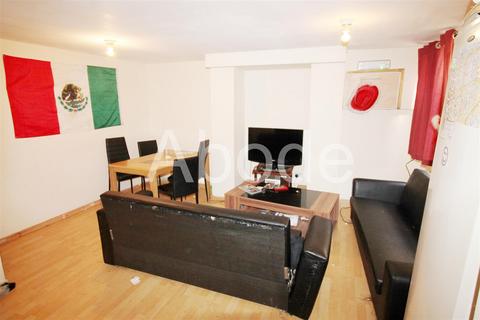 undefined, Royal Park Avenue, Hyde Park, Leeds