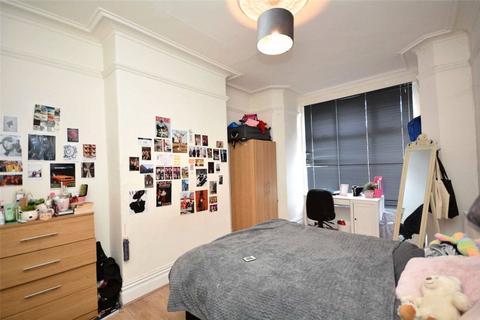 5 bedroom terraced house to rent, BILLS INLCUDED - Brudenell View, Hyde Park, LS6