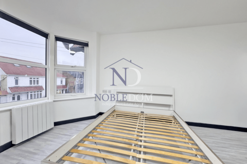 undefined, Cromwell Road, TW3