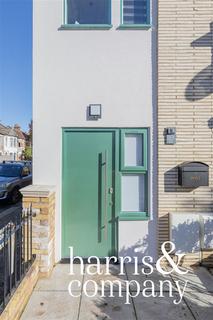 undefined, Essex Road, Leyton, E10