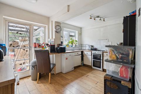 4 bedroom semi-detached house for sale, Southbourne Close, Pinner HA5