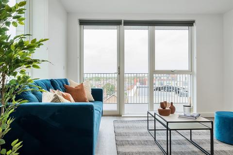 2 bedroom apartment to rent, 2 Woodlands Avenue, Acton W3