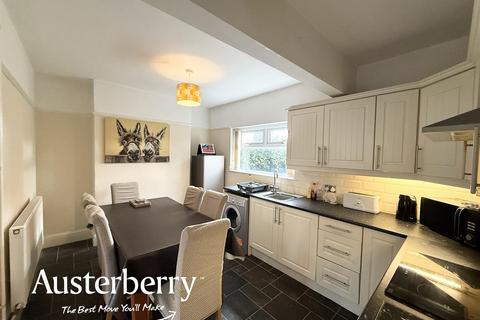 2 bedroom semi-detached house for sale, Hunters Drive, Stoke-On-Trent ST4