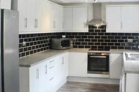 6 bedroom terraced house to rent, Richmond Road, Manchester, Greater Manchester, M14