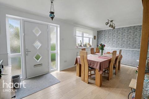 2 bedroom end of terrace house for sale, Arras Close, Lincoln