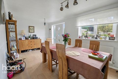 2 bedroom end of terrace house for sale, Arras Close, Lincoln