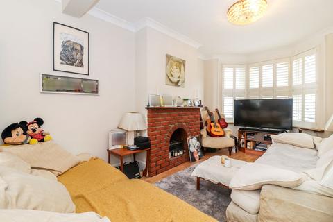 undefined, Belgrave Avenue, Watford, WD18