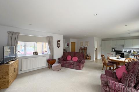 3 bedroom semi-detached bungalow for sale, Northway, Tewkesbury GL20