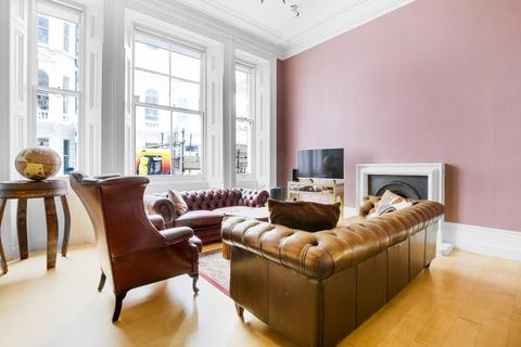 3 bedroom apartment for sale, Arundel House, Cornwall Gardens, London, SW7