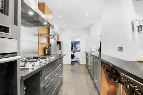 3 bedroom apartment for sale, Arundel House, Cornwall Gardens, London, SW7