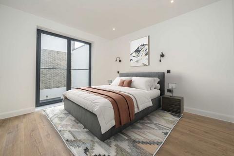undefined, Cranmer Avenue, London W13