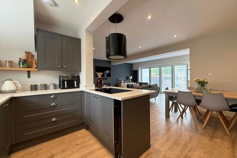 3 bedroom end of terrace house for sale, Edinburgh Road, Margate CT9