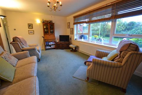 3 bedroom detached bungalow for sale, Cornhill Road, Leominster