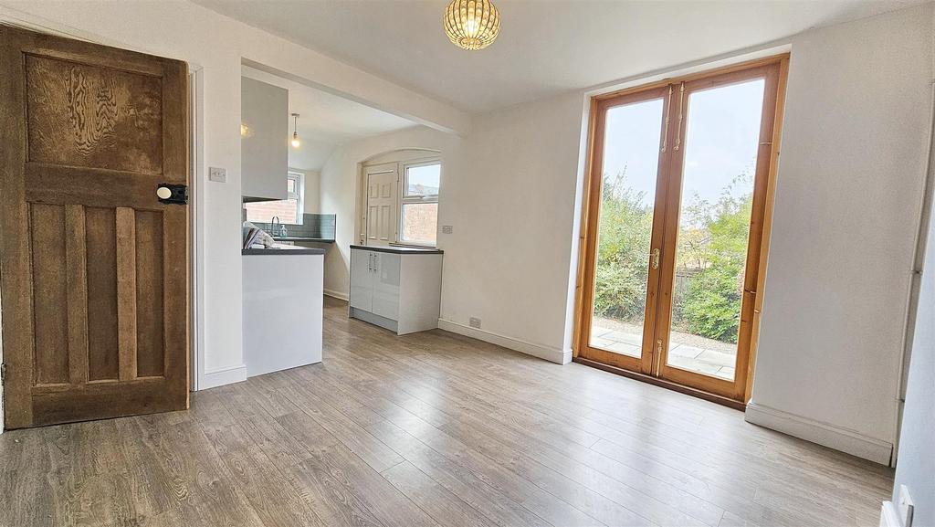 Dining kitchen area