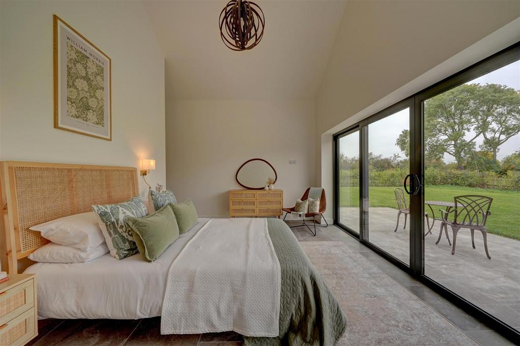 Arrow House (10).jpg