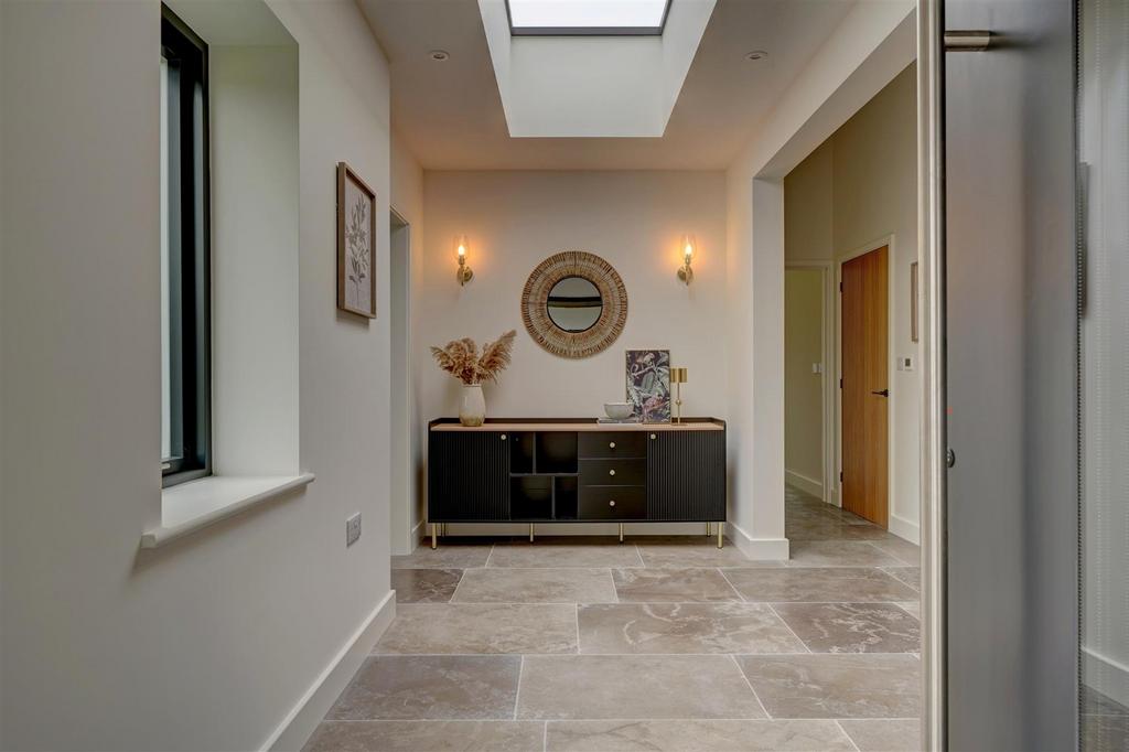 Arrow House (31).jpg