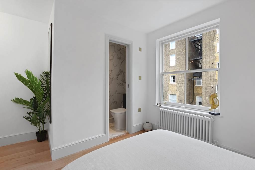 05-80d3 GCMWD - 12a 6-7 Vicarage Gate - Bedroom 4 -