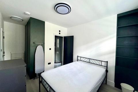 Flat share to rent, Alexandra House, St Marys Terrace, London W2