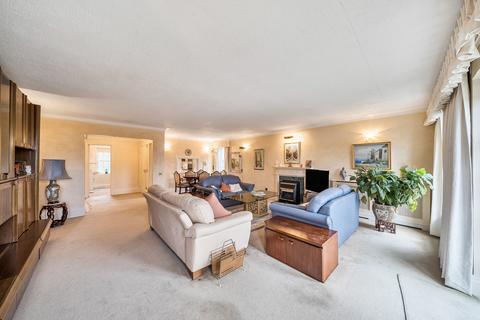 3 bedroom apartment for sale, Ashurst Close, Northwood