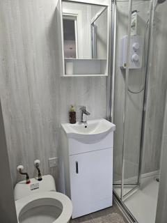 1 bedroom in a house share to rent, Mariner Street, Swansea SA1