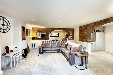undefined, Wentworth Court, Penistone