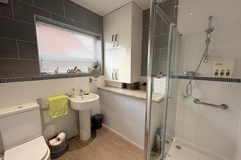 undefined, Moss Bank Close, Bolton, BL1