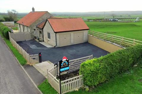 3 bedroom detached bungalow for sale, Pickering YO18