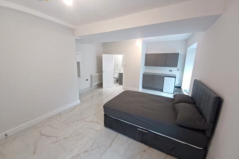 undefined, Wetherby Road, Leeds, West Yorkshire, LS17