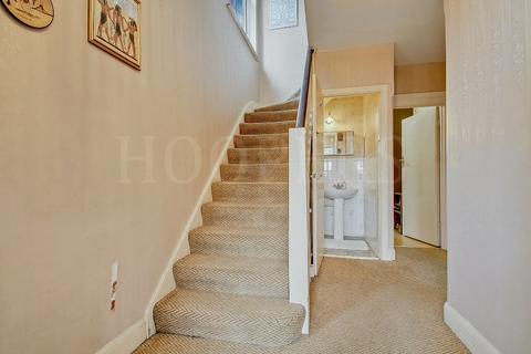 4 bedroom semi-detached house for sale, Dollis Hill Avenue, London, NW2