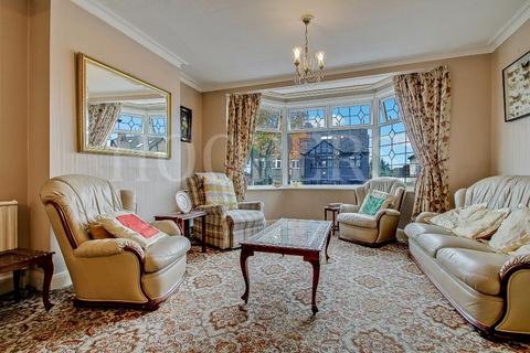 4 bedroom semi-detached house for sale, Dollis Hill Avenue, London, NW2