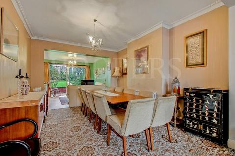 4 bedroom semi-detached house for sale, Dollis Hill Avenue, London, NW2